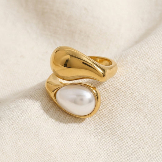 Wave Pearl Ring